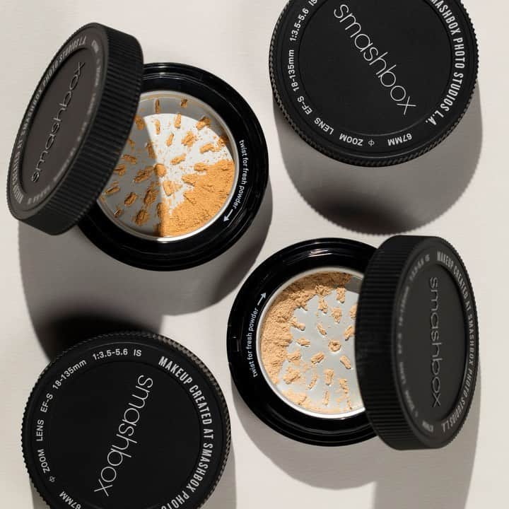Smashboxのインスタグラム：「Summer nights mean you go from work to happy hour to rooftop hangs, and your look does too thanks to Photo Finish Setting Powder. 🌆」