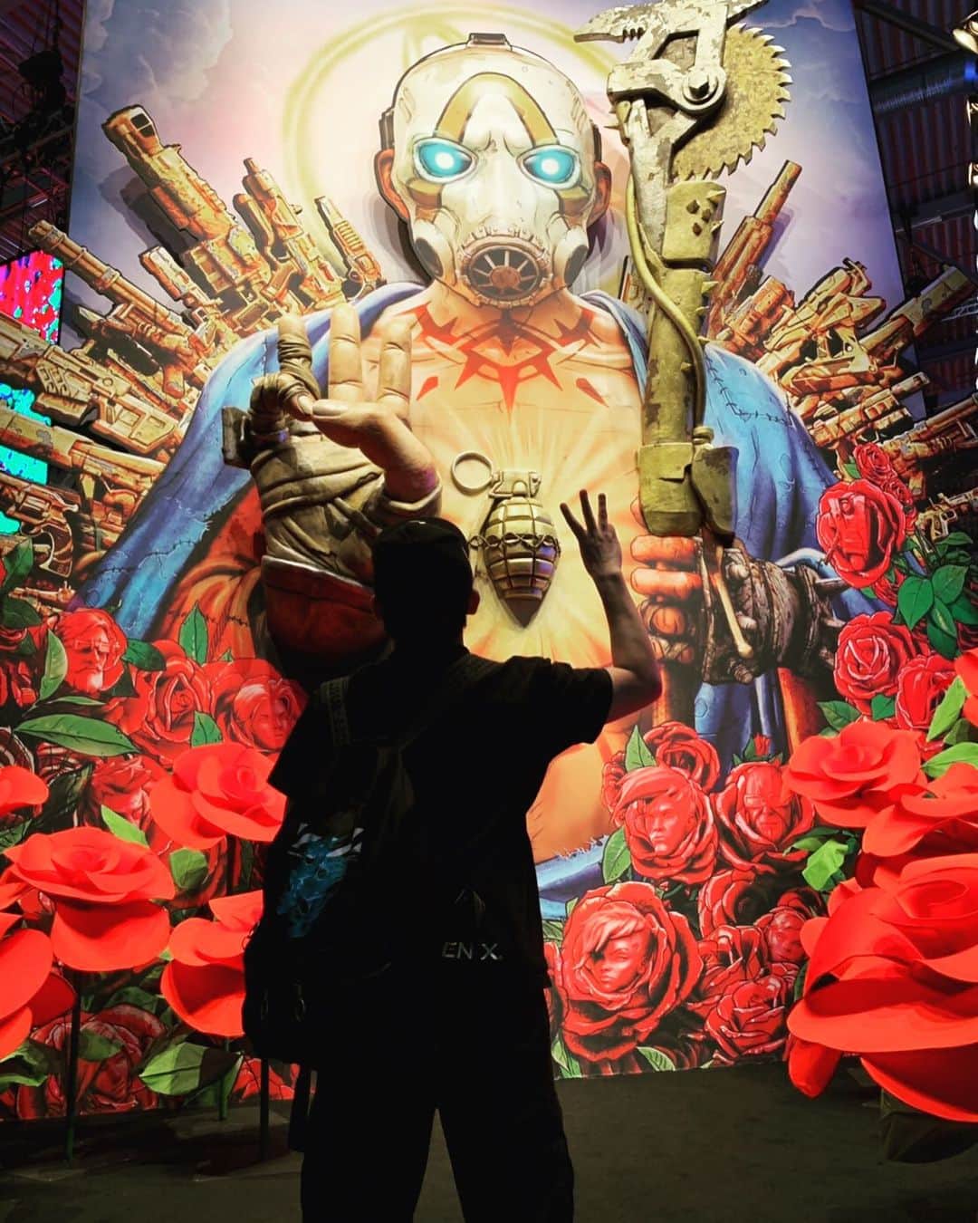 カブキンのインスタグラム：「ドイツのケルンで開催中 #Gamescom2019 を満喫しております」