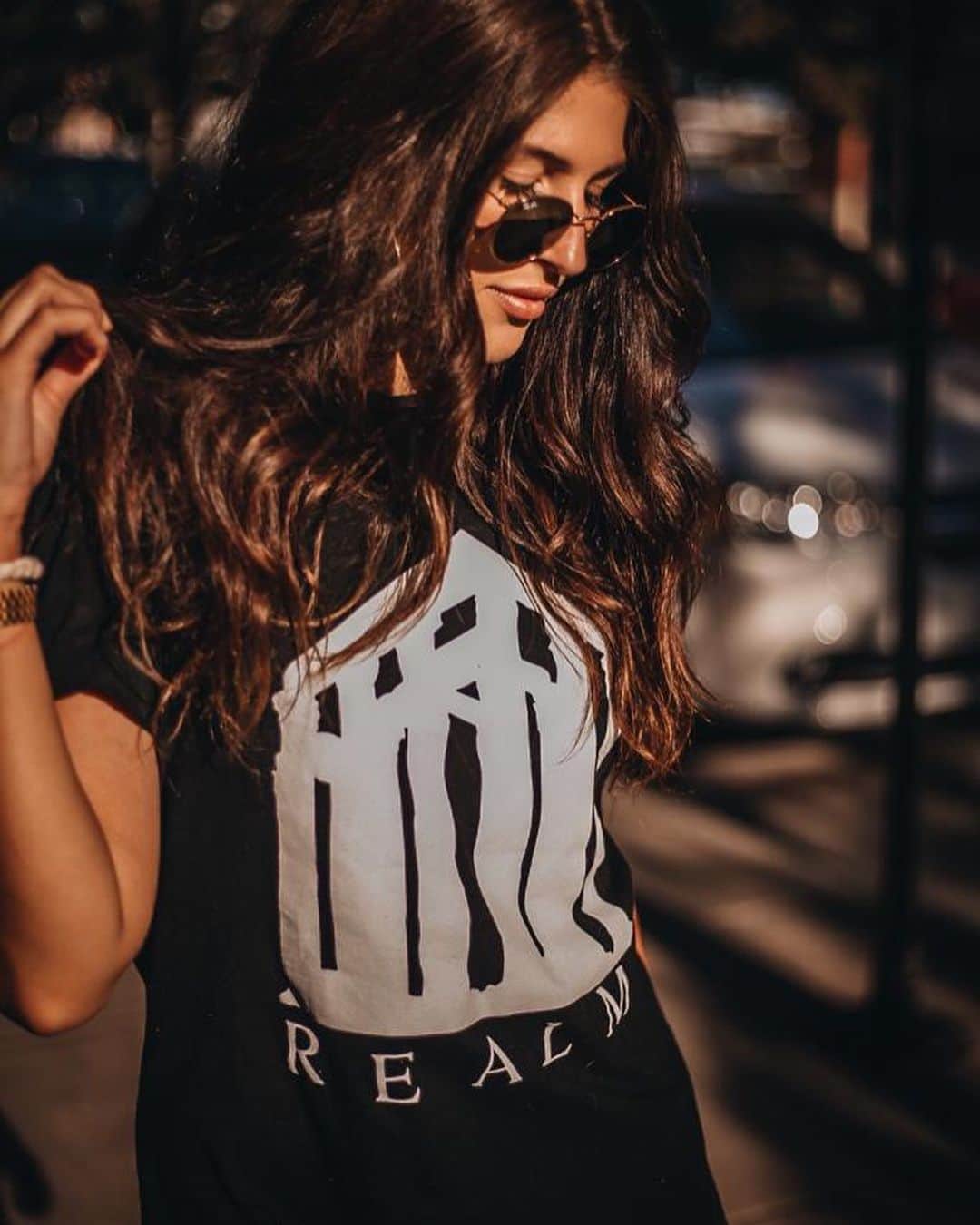 Gorgon Cityさんのインスタグラム写真 - (Gorgon CityInstagram)「REALM logo tee now available at  realm-records.com !!! ❤️ . 👩🏻: @alliedecas 📸: @juliaperkinsphotography @realmrecords」8月23日 1時35分 - gorgoncity