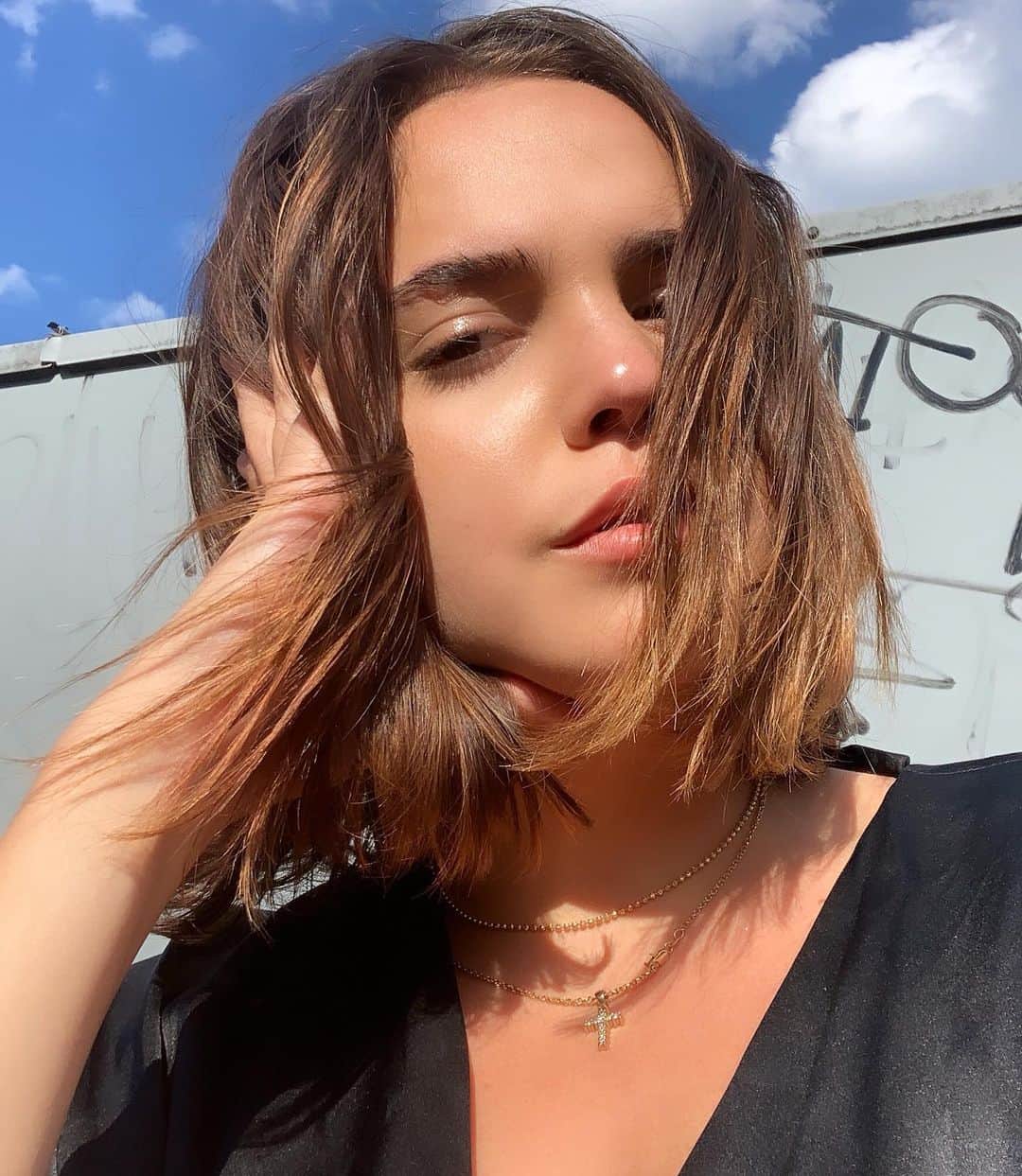 ベイリー・マディソンのインスタグラム：「Hi! Nashville this weekend! To start filming ! I can’t say what for yet ! But ya’ll... I’m excited !」