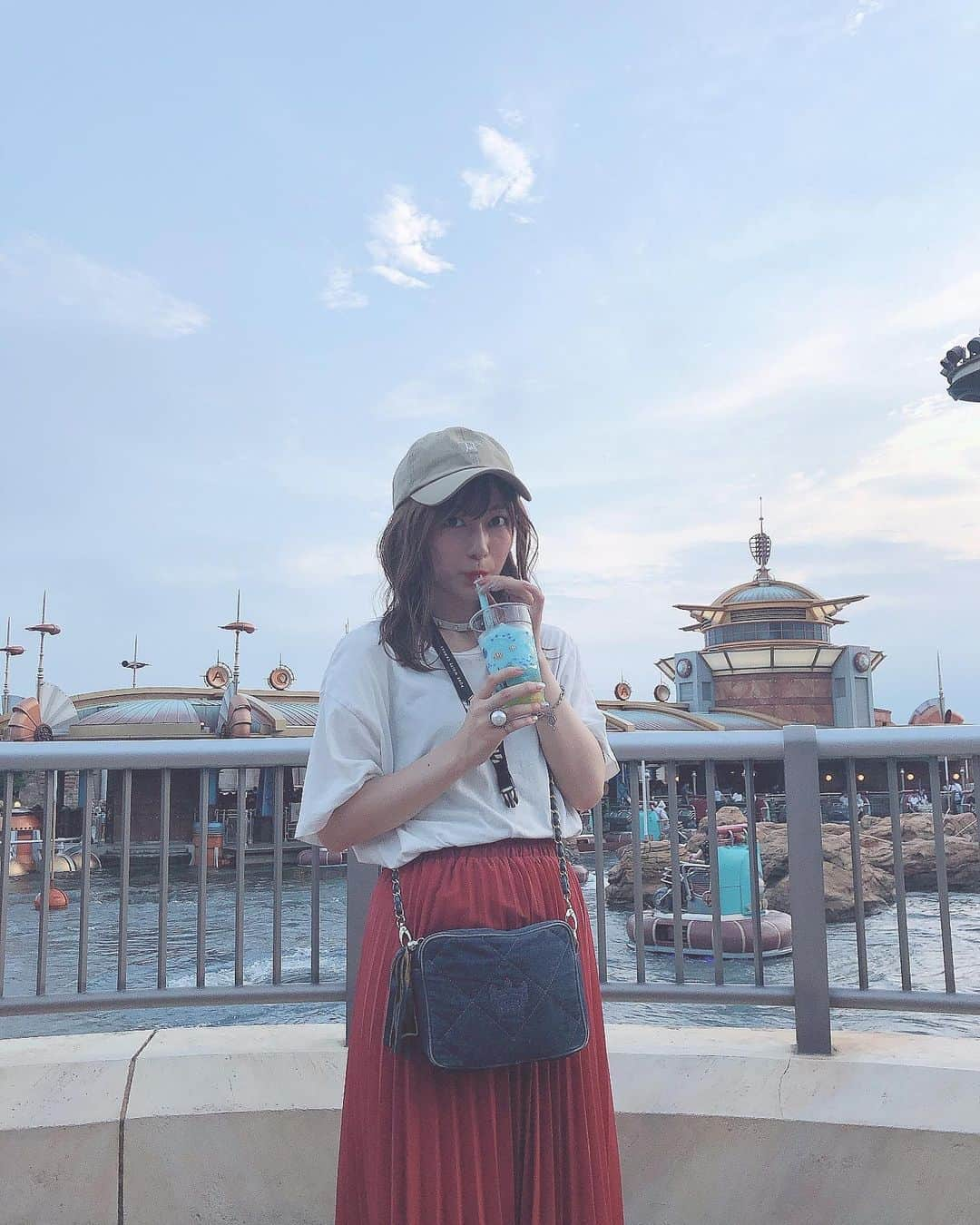 三浦菜々子さんのインスタグラム写真 - (三浦菜々子Instagram)「幸せそう。  #tokyodisneysea #tokyodisneyresort」8月23日 2時15分 - miura_nanako