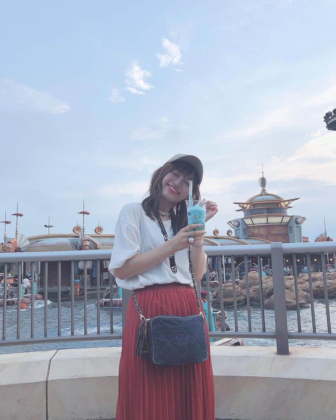 三浦菜々子さんのインスタグラム写真 - (三浦菜々子Instagram)「幸せそう。  #tokyodisneysea #tokyodisneyresort」8月23日 2時15分 - miura_nanako