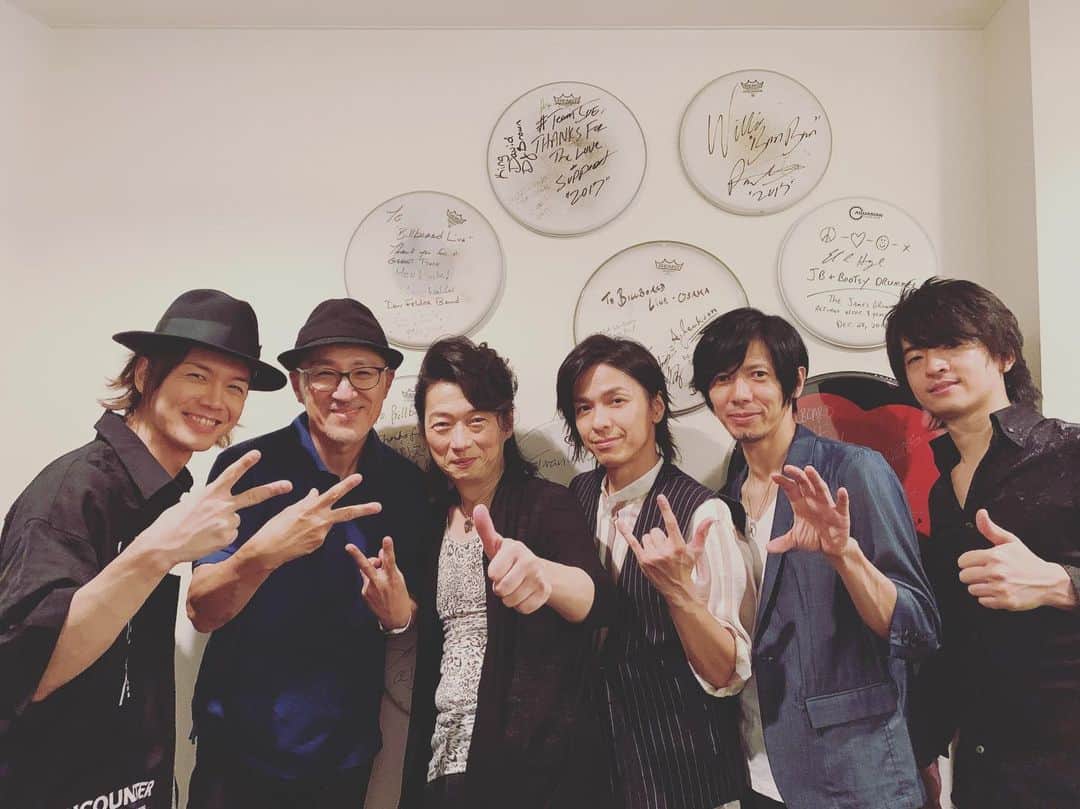 増崎孝司さんのインスタグラム写真 - (増崎孝司Instagram)「みんな最高！ パン工場のアコースティックバージョンもbl大阪のバンドバージョンも大成功 44&45/19 #ギタサミ」8月23日 2時21分 - takashimasuzaki