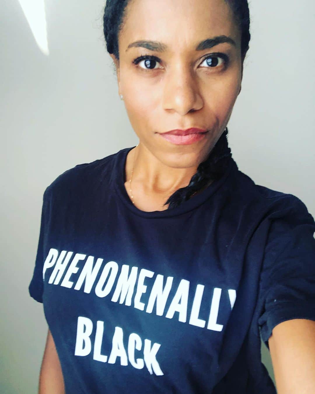 Kelly McCrearyさんのインスタグラム写真 - (Kelly McCrearyInstagram)「Today is #BlackWomensEqualPay Day. You may remember seeing some version of this photo pop up on my feed in previous years. This year it came a little bit later in the calendar. That’s because in 2018, black women earned at an even lower rate when compared to their white male counterparts, so it has taken even longer for black women to make what white men made in 2018. It’s almost an extra 9 months. Throughout history, Black women have always had the highest participation of women in the workforce. For the health and well-being of our entire community, our work cannot continue to be undervalued.  #blackwomencantwait @timesup @phenomenal」8月23日 2時47分 - seekellymccreary