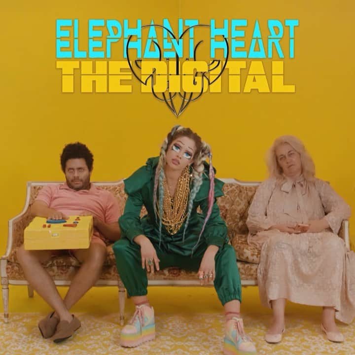 ブリアナ・エヴィガンのインスタグラム：「TEASER!!! Full video coming to you tomorrow! @elephant_heart killing it with their new #digital video. I am so proud of my bro and his wife @jasonevigan and @victoriaevigan. Keep sending those messages and good vibes of love out there guys! Can’t wait for the world to see this one. #Disconnect #allbecauseofthedigital #Wakeup #Staytuned. 🐘💨❤️」
