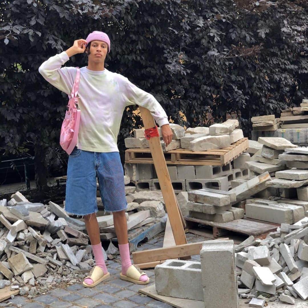 ジョージジーナ&ルーシーのインスタグラム：「Our all time favourite @ppppiero rocking the “Magic Maki” 🌸 • • • • • #georgeginalucy #gglsquad #streetwear #streetfashion #hypebeast #highsnobiety #hsstyle #menswear #mensfashion #ootdmen #streetstyle #35mm #vsco #basementapproved #pastel #pink #braids #cornrows #braidstyle #tiedye #menstyle #simplefits #outfit」