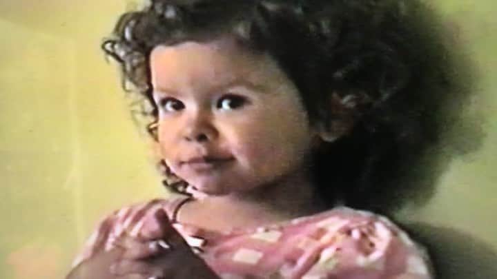 のインスタグラム：「Good morning from baby me, whose dream was to have a voice, long tangles (hair) & chi chis like Celine Dion one day lmaoooo btw watch the second vid til the end for the funniest Savannah cameo😩🤣」