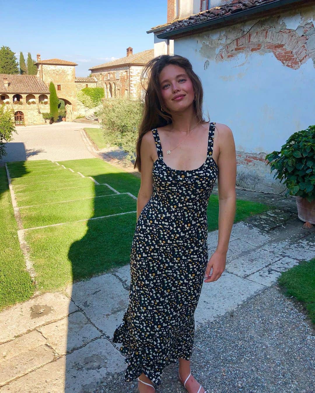 エミリー・DiDonatoのインスタグラム：「In a permanent food and wine coma 🍝🍷」