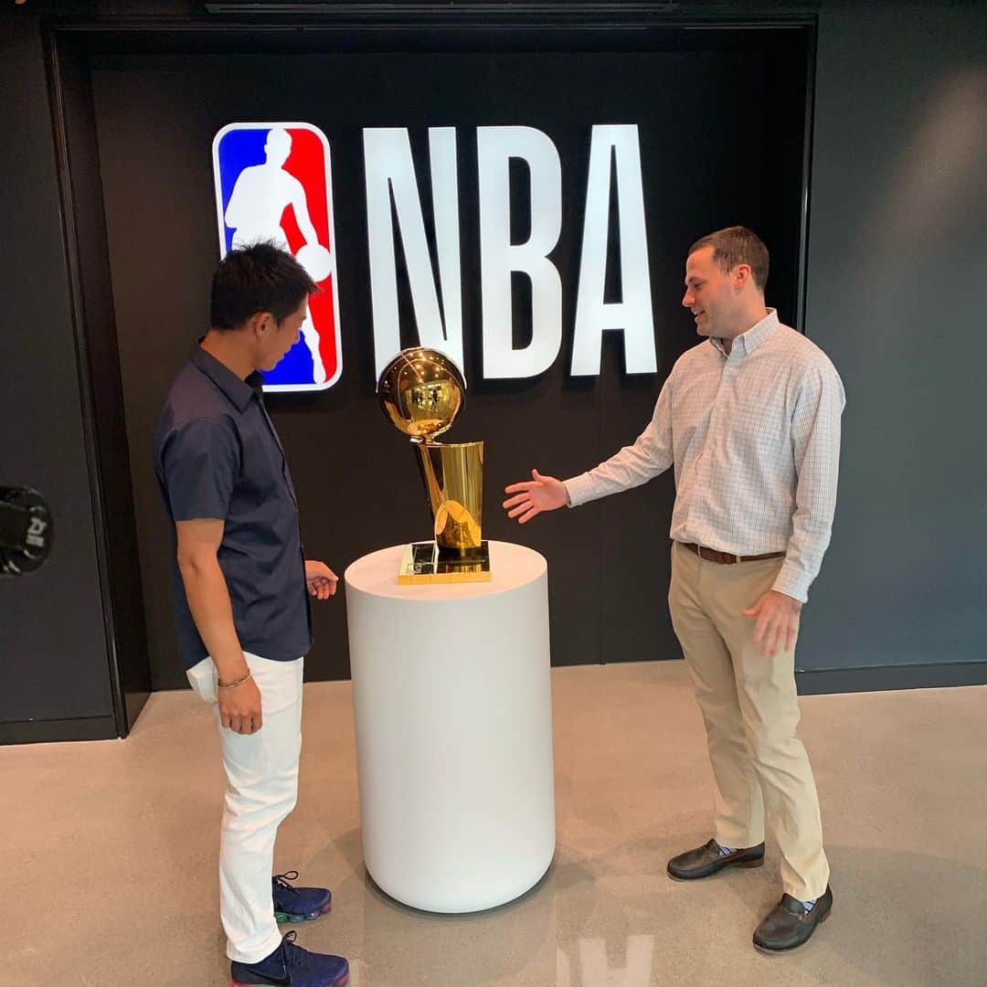 錦織圭さんのインスタグラム写真 - (錦織圭Instagram)「Meeting the @nba executive team in NYC.  Excited to see the NBA coming to Japan later this year! 👍💪🇯🇵」8月23日 6時21分 - keinishikori