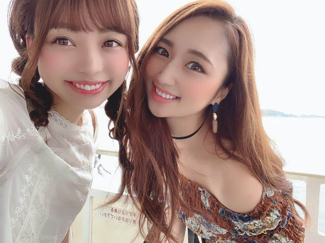 及川真珠のインスタグラム：「🛳❤️ . 今日はみゆちゃんと 松島へ☺️💓 . 気が効きすぎて 毎度驚きます。 こんな女子になりたい。 . ほんと可愛い🥺💓 . お買い物してご飯食べてて 充実してました🥰 . #松島 #遊覧船 #model #事務所一緒 #運転ありがとう #私をお姉と呼ぶみゆちゃん #お姉ちゃんになりました #可愛いすぎます」