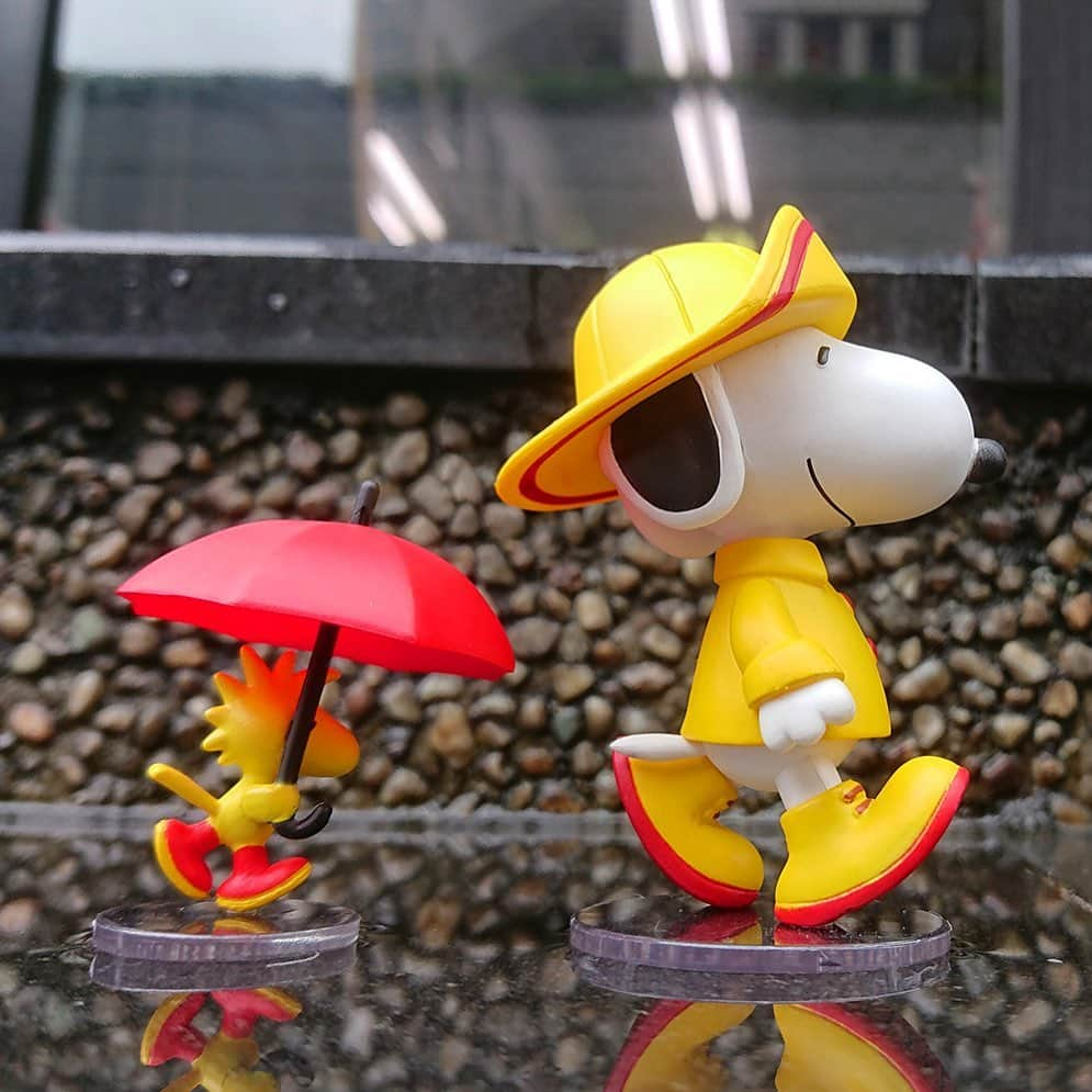 MEDICOM TOYさんのインスタグラム写真 - (MEDICOM TOYInstagram)「☔️💛 (C) 2019 Peanuts Worldwide LLC  #peanuts #snoopy #woodstock #raincoat #medicomtoy #ピーナッツ #スヌーピー #ウッドストック #メディコムトイ #レインコート #雨 #☔️」8月23日 16時45分 - medicom_toy