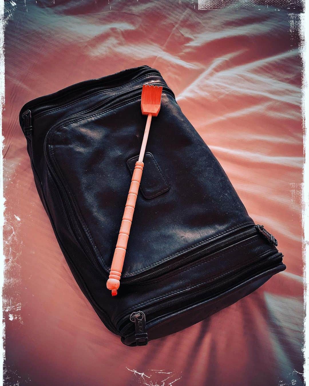 ロブ・モローのインスタグラム：「Whats in your Dopp kit?」