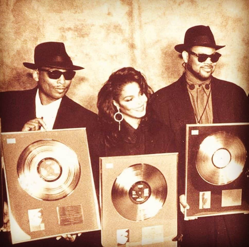 ジミー・ジャムさんのインスタグラム写真 - (ジミー・ジャムInstagram)「30 years ago today the first single from the @janetjackson Rhythm Nation album was released. It was called “Miss You Much” and if I remember correctly it was literally the first track Janet heard when she arrived at our Flytetyme studio in Minneapolis fresh off the plane from LA to start recording the album. When she walked into the room it was blasting out the speakers and she smiled so we pointed to a note on the keyboard and told her to play it on our cue. She did,  and it became the high string part on the chorus of the record. Although the recording process took 6 months her smile upon hearing this for the first time set us on a path that will never be forgotten. They say smiles are contagious so hopefully her smile was shared by fans around the world on this first step on the journey of Rhythm Nation. 😎 #janetjackson #jimmyjam  #terrylewis #rhythmnation #rhythmnation30 #herbalpert #jerrymoss #johnmcclain #stevehodge #briangardner #flytetyme #minneapolis #missyoumuch #sp1200 #arpomni #ensoniqmirage #oberheim #ob8 #harrison #series10 #otari #agfa #rockandrollhalloffame #songwritershalloffame #tbt」8月23日 8時59分 - flytetymejam