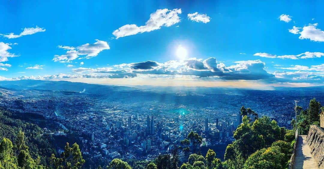 のインスタグラム：「🇨🇴」