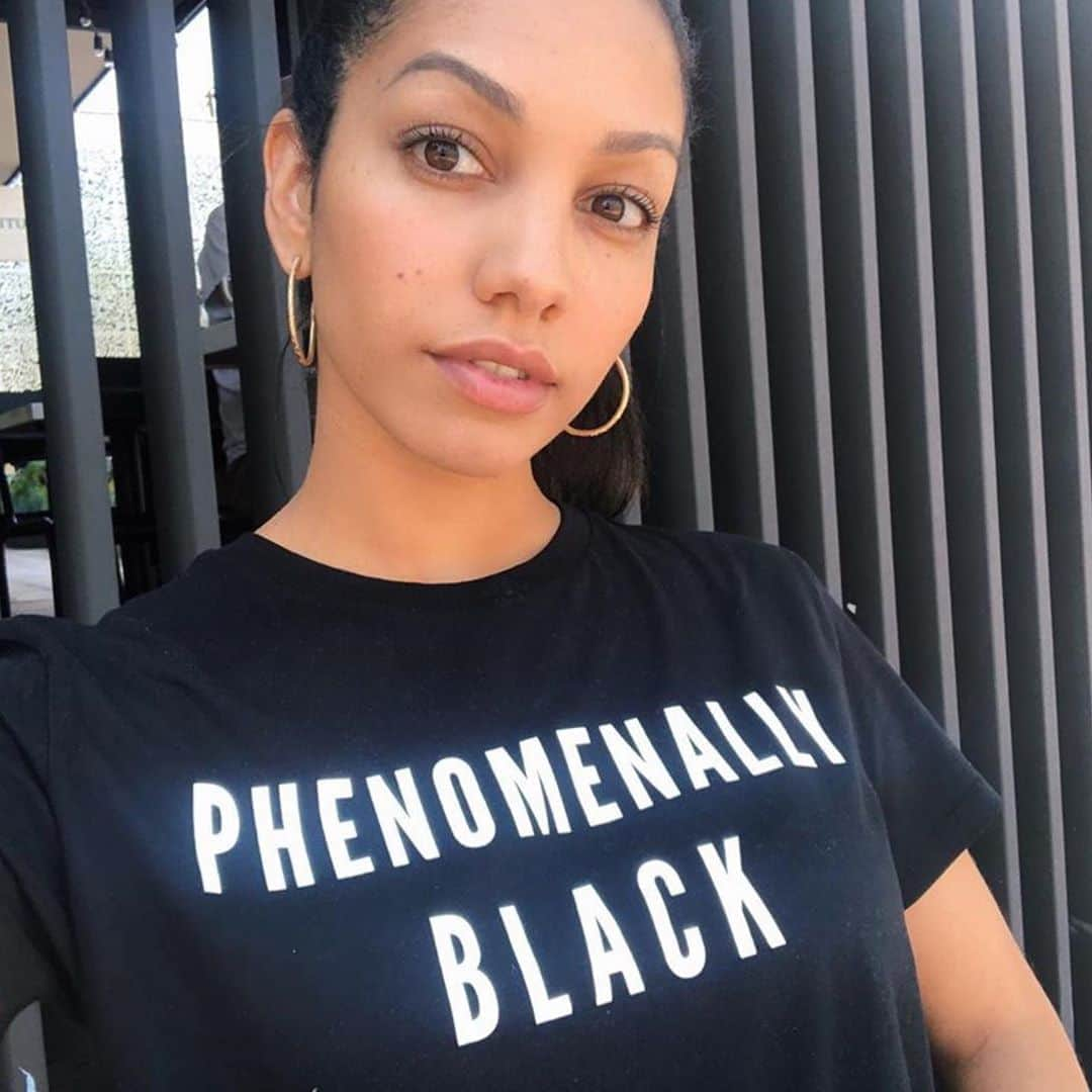 ジェイミー・フォックスさんのインスタグラム写真 - (ジェイミー・フォックスInstagram)「@corinnefoxx you are my love and my light. You continue to blossom and grow!!! I love you !!! Aug 22nd black womens equal pay day!!! #daddydaughtertime」8月23日 9時21分 - iamjamiefoxx