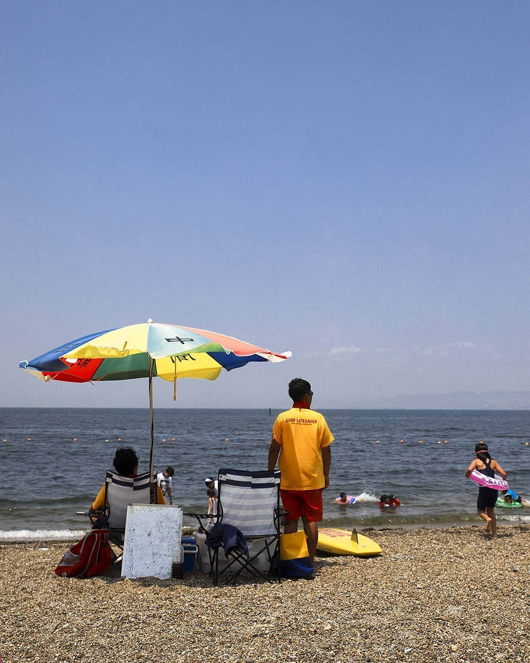 愛知県田原市さんのインスタグラム写真 - (愛知県田原市Instagram)「I wish summer wouldn't end. まだまだ夏がいいー！ * * #暑くてもへっちゃら #だって夏だもん #夏休み #もうすぐ終わっちゃうねー #ライフセーバー #田原の夏はまだ終わりません #カコソラ #仁崎海水浴場 #海 * * #たはら暮らし * #渥美半島#田原市#田原#伊良湖#赤羽根 #tahara#irago#akabane #サーフィン#surfing#田舎暮らし#日々の暮らし#菜の花浪漫街道#休日の過ごし方#スローライフ#instagramjaran#igersjp#scenic_jp」8月23日 9時48分 - tahara_kurashi