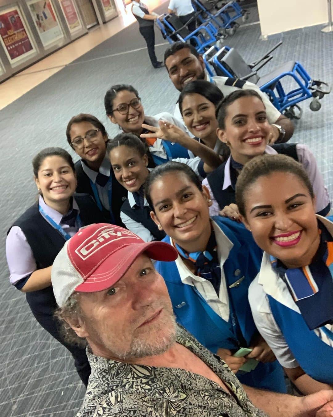 マイケル・ルーカーさんのインスタグラム写真 - (マイケル・ルーカーInstagram)「Selfie time in Panama b4 I jump on the second leg of my flight to Ecuador🤪  Guayaquil Ecuador, Here I come.」8月23日 10時41分 - michael_rooker