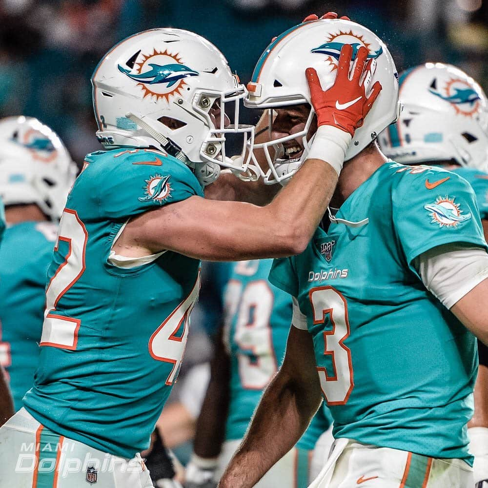 マイアミ・ドルフィンズさんのインスタグラム写真 - (マイアミ・ドルフィンズInstagram)「Cheesin’ 🧀」8月23日 12時32分 - miamidolphins