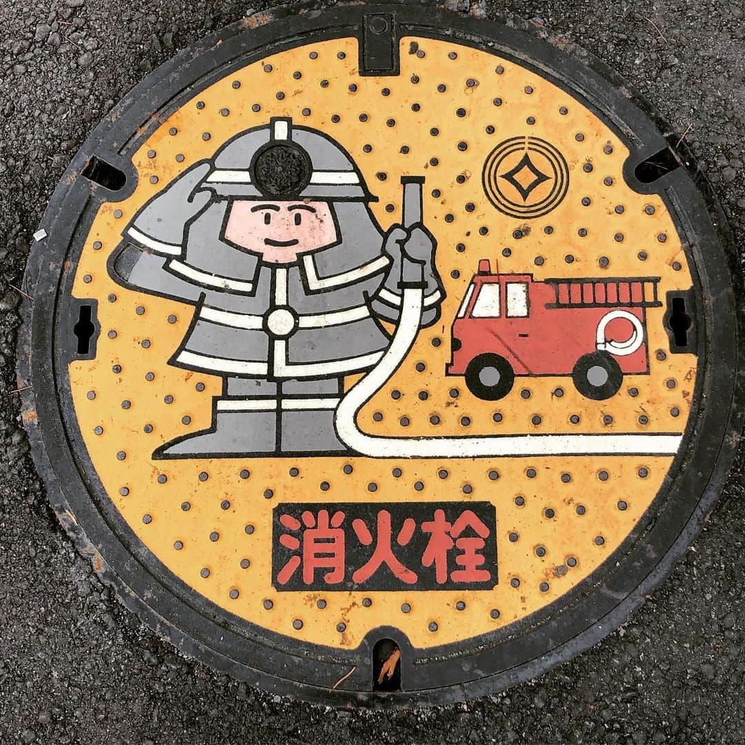 谷口礼子さんのインスタグラム写真 - (谷口礼子Instagram)「#マンホール #消火栓」8月23日 12時54分 - manekijako