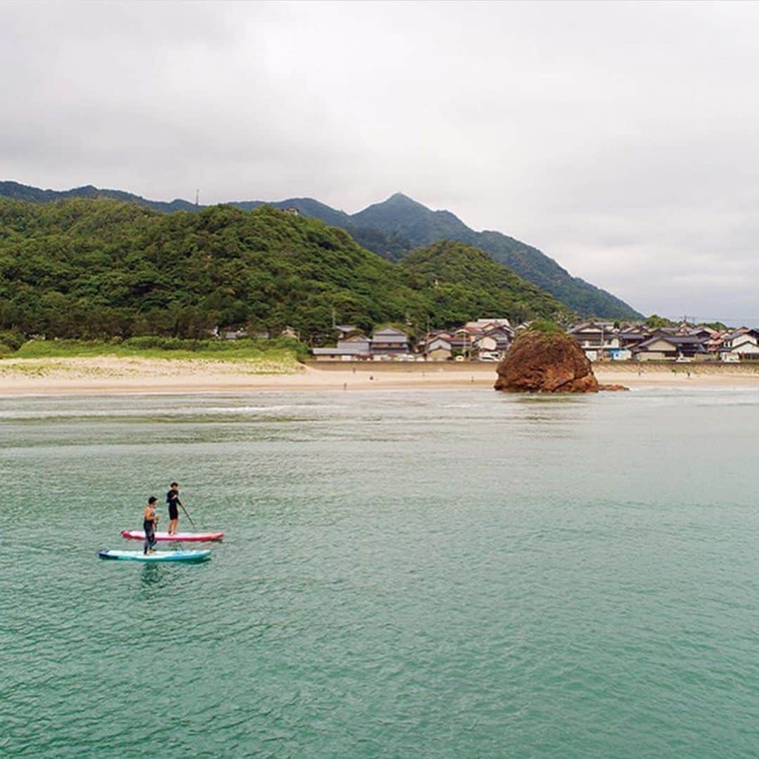 春日潤也さんのインスタグラム写真 - (春日潤也Instagram)「@oceans_magazine で 島根県出雲市での生活を紹介して 下さいました。 詳しくは紙面またはWEBで😄 @hiro.i.l_izumo.taishaさん @mojacame さん ご協力ありがとうございました😊  #oceansmagazine  #デュアルライフ  #bskk #bskkgohan」8月23日 13時50分 - junya_kasuga