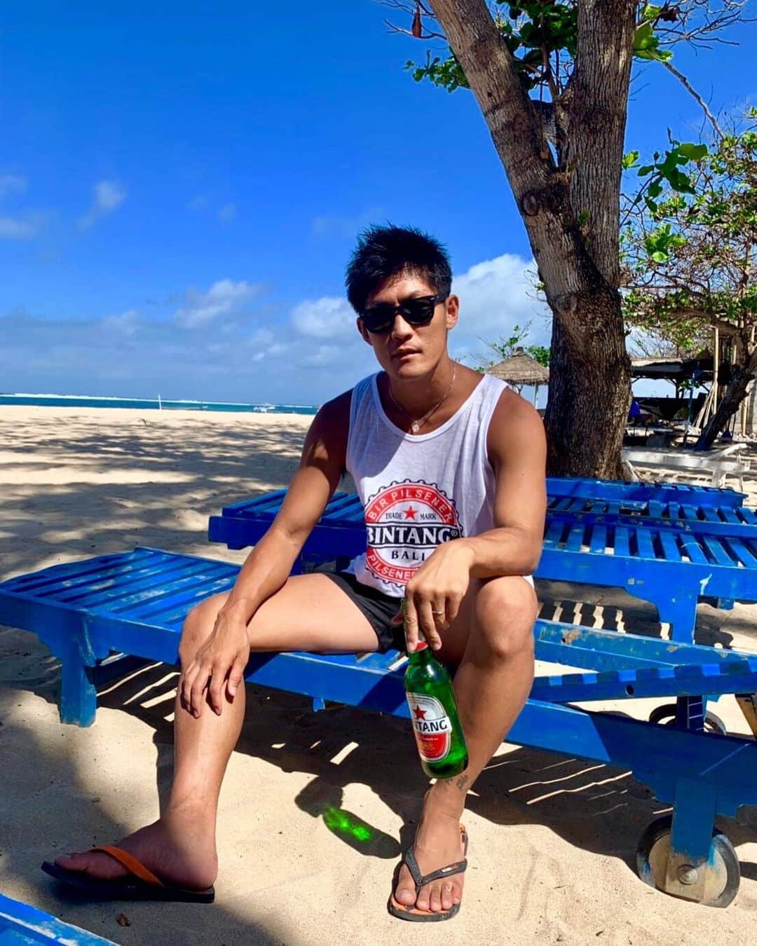 のインスタグラム：「. BINTANGマン🍺 #bali #baliindonesia #bintang #ひたすらBINTANG」