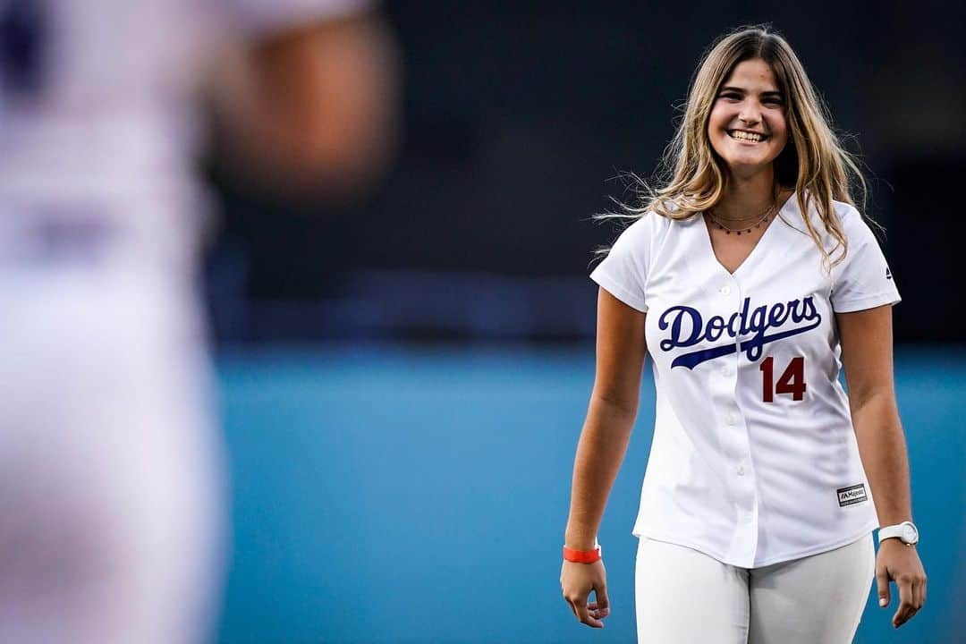 エンリケ・J・ヘルナンデスさんのインスタグラム写真 - (エンリケ・J・ヘルナンデスInstagram)「What a memorable night!!! Bobblehead walk-offs are fun!! #FreezerFellForItAgain」8月23日 15時27分 - kikehndez