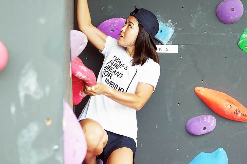 小野塚彩那さんのインスタグラム写真 - (小野塚彩那Instagram)「8/24 Global Climbing Day. . WALLS ARE MEANT FOR CLIMBING. 「壁は登るためにある」. . インタビュー記事はコチラ👇. http://www.goldwin.co.jp/tnf/special/walls2019/ . . @thenorthfacejp @thenorthface @thenorthface_snow  #wallsarementforclimbing #tnfjp #thenorthface #neverstopexploring」8月23日 15時39分 - ayana_onozuka