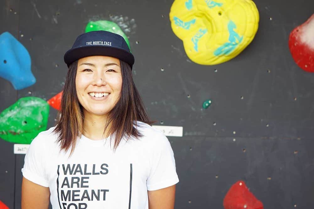 小野塚彩那のインスタグラム：「8/24 Global Climbing Day. . WALLS ARE MEANT FOR CLIMBING. 「壁は登るためにある」. . インタビュー記事はコチラ👇. http://www.goldwin.co.jp/tnf/special/walls2019/ . . @thenorthfacejp @thenorthface @thenorthface_snow  #wallsarementforclimbing #tnfjp #thenorthface #neverstopexploring」
