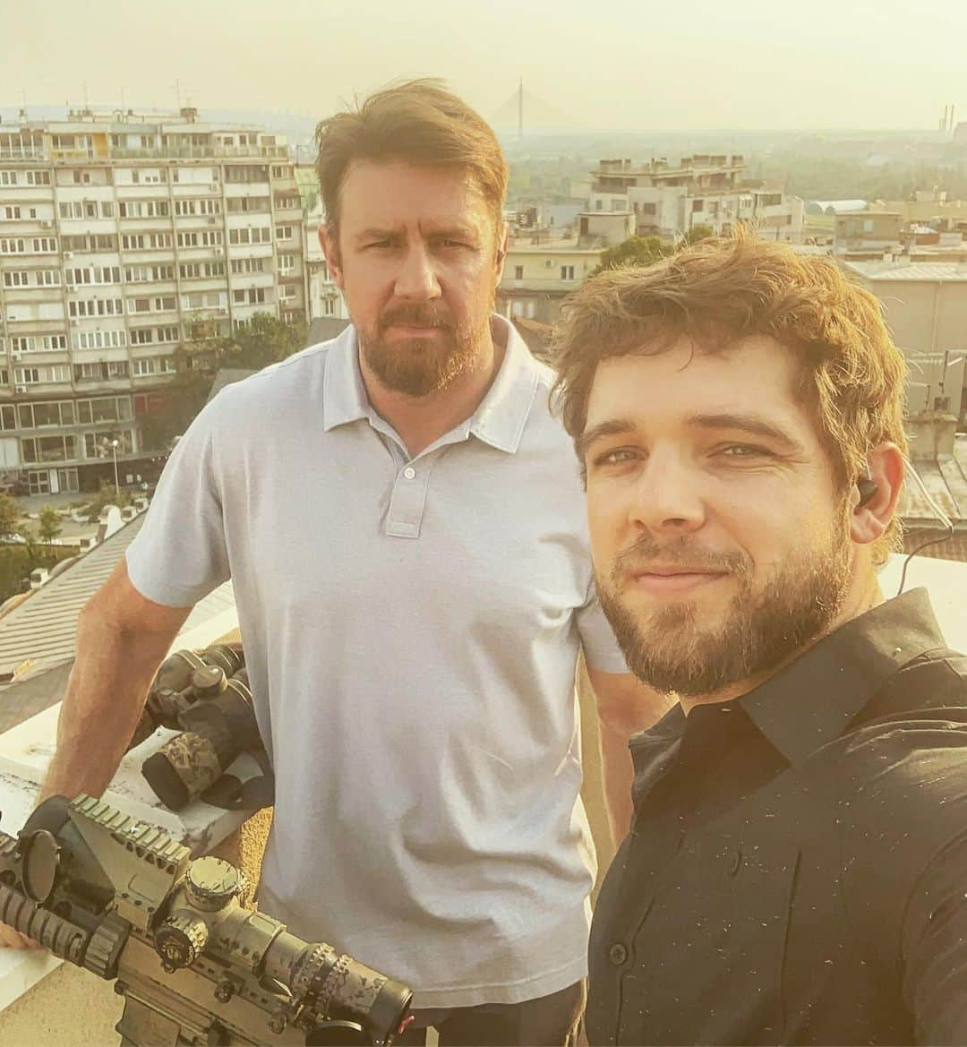 マックス・シエリオットさんのインスタグラム写真 - (マックス・シエリオットInstagram)「Last shot in Belgrade. Thank you Serbia! 🙏🙌 @tyleragrey @sealteamcbs」8月24日 1時13分 - maxthieriot