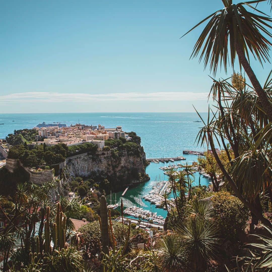 ファッソナブルさんのインスタグラム写真 - (ファッソナブルInstagram)「Monaco is the perfect destination for a summer in style. #Faconnable #FrenchRiviera #Monaco」8月24日 1時30分 - faconnable