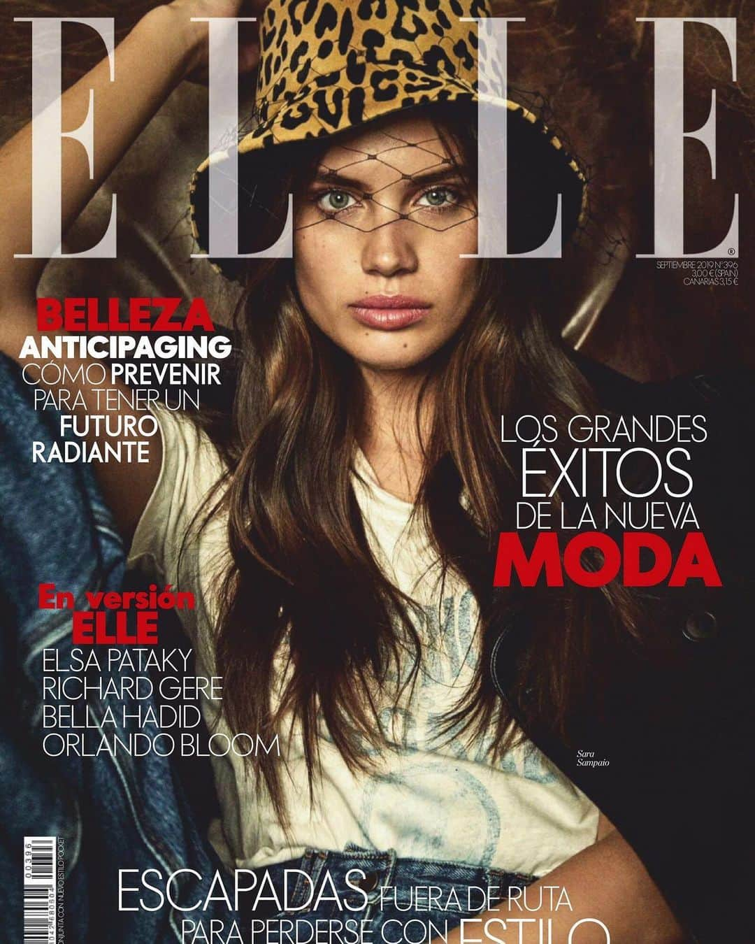 サラ・サンパイオさんのインスタグラム写真 - (サラ・サンパイオInstagram)「Here are the covers 🤗 @elle_spain September issue shot by @mariosierrafotografo」8月24日 1時33分 - sarasampaio