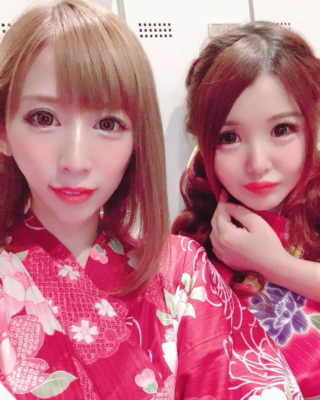 橘楓さんのインスタグラム写真 - (橘楓Instagram)「♥️🍧🌈🌊♥️ . 夏たのしすぎる🥺🎇👘 . 毎日かき氷食べてる🍧🍧🍧あちぃ . 土日は麻布十番祭りだよ〜楽しみ〜💖💖 . 浴衣着たかった〜😭😭😭💋 . . . #浴衣 #赤 #かわいい #夏 #最高 #麻布十番 #お祭り #楽しみ #六本木 #キャバ嬢 #わくわく #summer #love」8月24日 2時08分 - tachibana.kaede