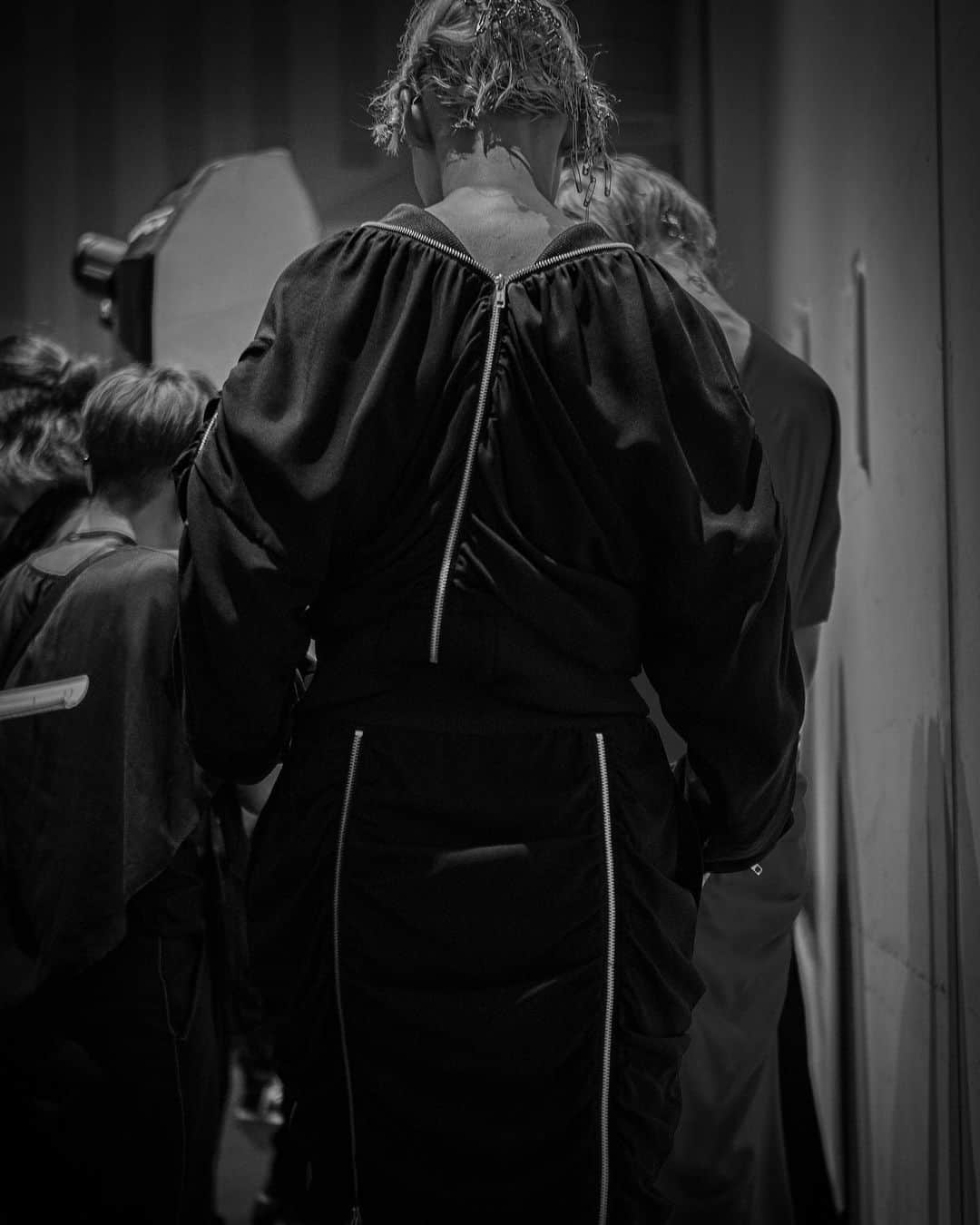 山本里美のインスタグラム：「#limifeu backstage photo by king S」