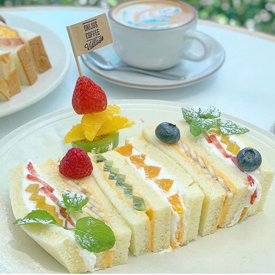 aumoグルメのグルメインスタ