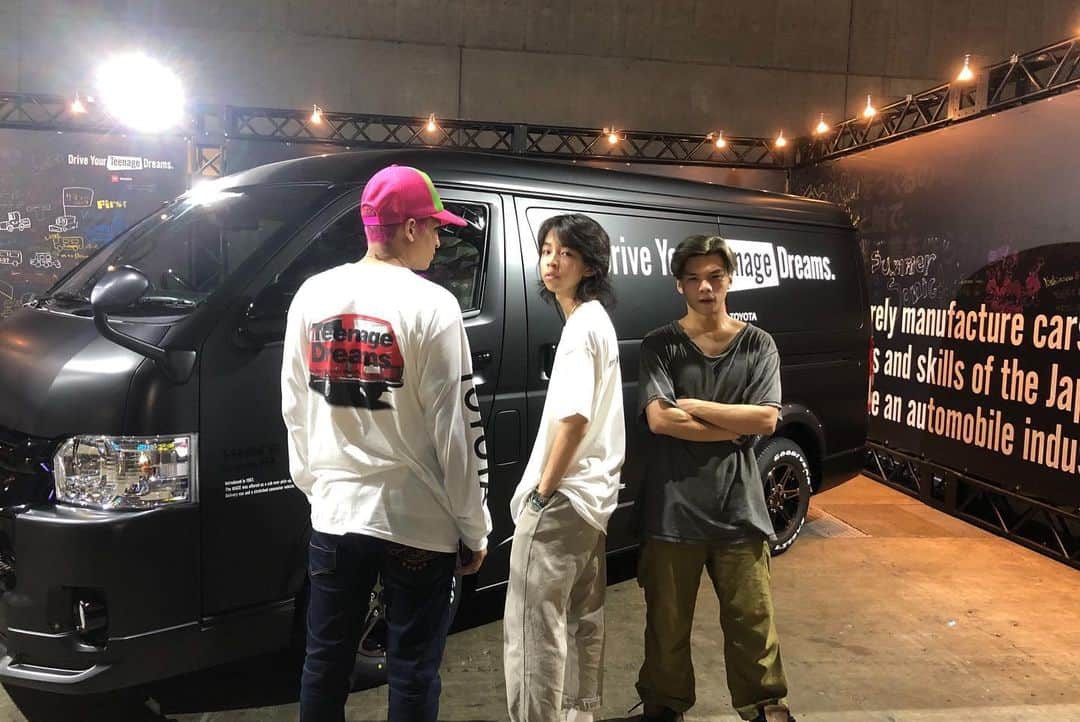 TOYOTAさんのインスタグラム写真 - (TOYOTAInstagram)「“Drive Your Teenage Dreams” Thank you for coming @summersonic_official  #dytd #toyota #hiace #summersonic #verdy #Gab #福田愛大 #田中優衣 #オカモトレイジ #SASUKE #マイト」8月23日 17時55分 - toyota_jp