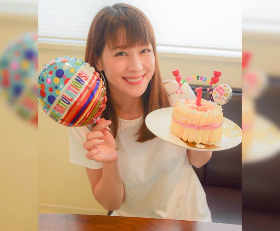 相沢まきさんのインスタグラム写真 - (相沢まきInstagram)「8月22日でこまきちゃん１歳㊗️🎉 娘の誕生から生活もガラッと変わりました。 仕事以外の生きがいが出来て、生きるのがより楽しくなりました。 たくさんの幸せに感謝✨🙏 📸 @ryuseinara いつもありがとう🙏  #１歳誕生日 #手作りケーキ #ピジョンレンジでケーキセット #新米ママ」8月23日 18時18分 - maki_aizawa0414