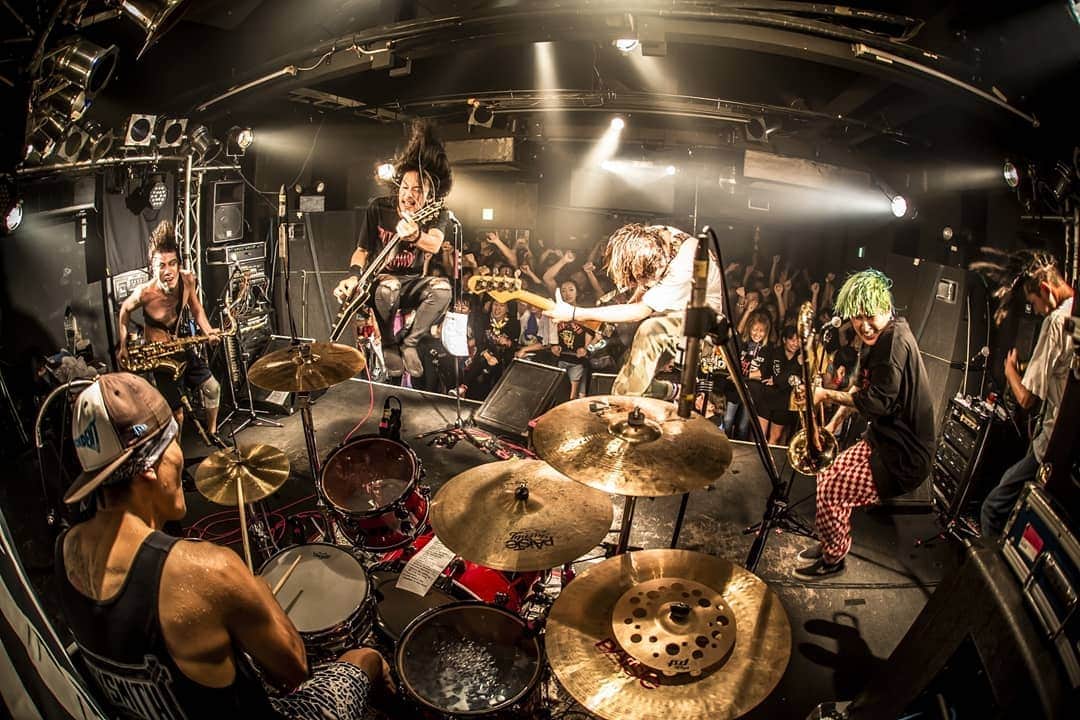 HEY-SMITHのインスタグラム：「8/22(木) 出雲APOLLO “Life In The Sun TOUR 〜EXTRA〜” photo by @hayachinphoto」