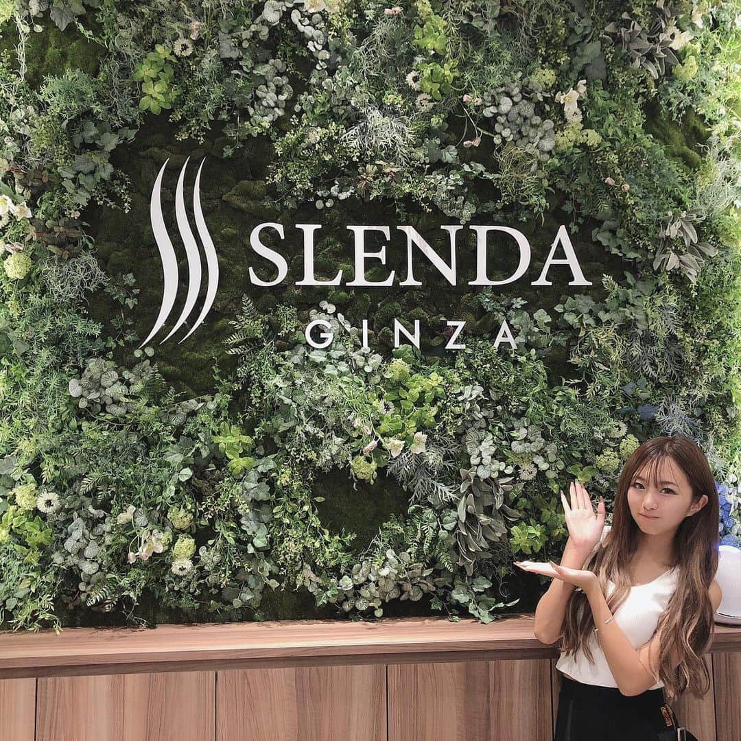 れいたぴさんのインスタグラム写真 - (れいたぴInstagram)「♡ . ダイエットエステサロン " SLENDA GINZA " にこの間行ってきたよ〜❤︎❤︎ . 太る原因もわかったし、今の自分は何を食べたらいいとかもわかって、この日以来いろんな事に 気をつけてる🙄🙄 . エステと合わせて整体もしてもらったんだけど 体の歪みがすごすぎて正しい位置に戻してもらって すごくスッキリ😵💜 . . . #slendaginza #スレンダ銀座  #エステ #ダイエット #遺伝子検査  #セルライト #美容 #肌ケア #美肌  #女子力向上委員会 #女子力アップ  #美肌レシピ」8月23日 18時32分 - _reistagram._