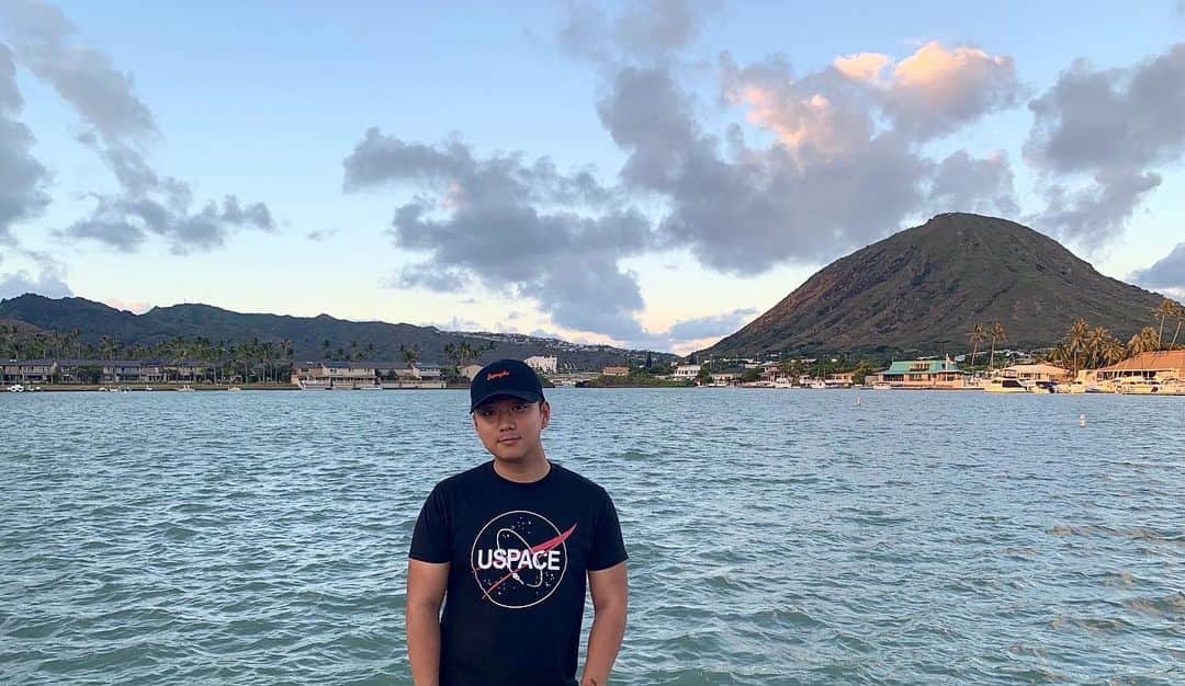 のインスタグラム：「ただいま、ハワイ。 また暫くこの地で頑張っていきます⛰ I’m back Hawaii!」