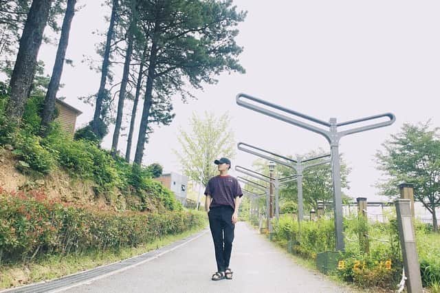 ヒョクジン のインスタグラム：「하쿠나 마타타 ☀️」