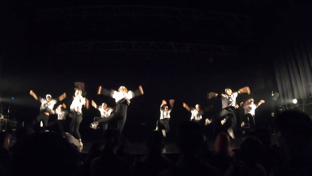 RENA さんのインスタグラム写真 - (RENA Instagram)「本日新木場studio coastでREP Performance Stageオリジナルメンバーでのパフォーマンス解禁でした🔥 ． 改めてレポさせて頂きます✨ ． 皆のお陰で楽しくて最高にアスリートで部活な８月が過ごせましたw🔥 ． ありがとうございました😊✨ ． ． #TOKYO #studiocoast #解禁 #夏休み #イベント #agehatokyo #新木場 #repjapan #kidsdance ##dance #step #hiphopdance #training #athlete #dancer #danceschool #ダンススクール春日部 #春日部 #春日部ダンススクール #ダンススクール #ファミリー #チーム #リニューアルオープン #アスリート #ダンス #ダンサー」8月23日 19時25分 - rena_flare