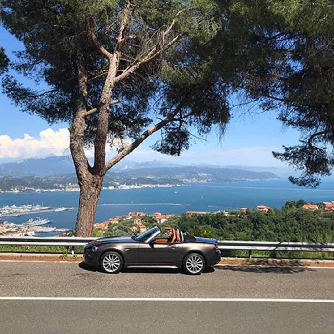 Fiat さんのインスタグラム写真 - (Fiat Instagram)「Improving the landscape since 1966 😌 Thanks to @yarisantori for this stunning picture of his #Fiat124Spider #Fiat」8月23日 19時30分 - fiat