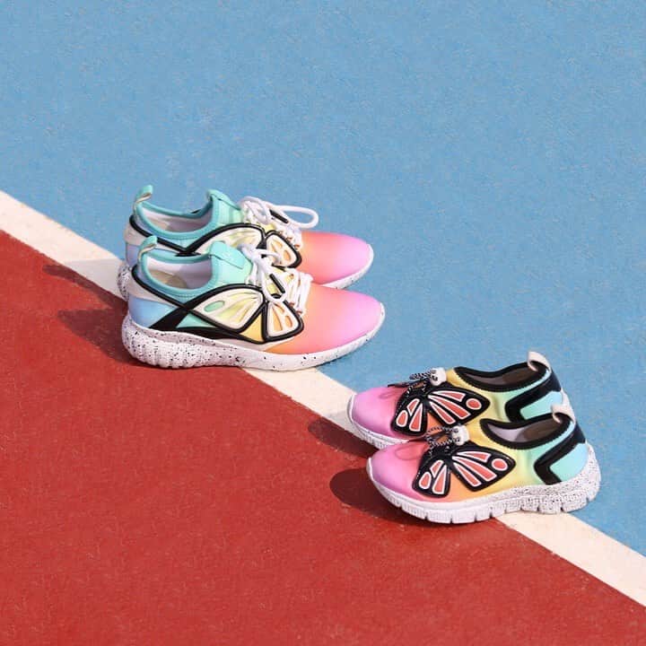 SOPHIA WEBSTERさんのインスタグラム写真 - (SOPHIA WEBSTERInstagram)「🦋😍 There's a fine line between need and want! 😍 🦋  Shop with @childrensalon #SophiaWebsterFlyBy #SophiaWebster」8月23日 19時59分 - sophiawebster