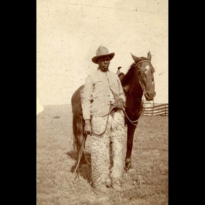 スミソニアン博物館さんのインスタグラム写真 - (スミソニアン博物館Instagram)「After the Civil War, Hector Bazy moved west to become a cowboy. His memoir, which is in @smithsonianacm's archives, documents his daily life cattle herding and cooking on the prairies of Texas. Bazy was enslaved for the first 14 years of his life. As was common for enslaved people, he did not know his family history. In 1865 he chose the name Hector, with Bazy as the name of the man he knew as his father. Newly freed African Americans like Bazy fought to reclaim identity and establish economic and social independence. The #FreedmensBureau was started after the Civil War to assist in the political and social reconstruction of Southern states and to help formerly enslaved people make the transition to freedom and citizenship.  @smithsoniantranscriptioncenter volunteers have transcribed about 40,000 pages of bureau records, making this content more accessible for researchers and revealing information about the experience of newly freed African Americans during Reconstruction. #Jamestown400 #ANationsStory」8月23日 20時11分 - smithsonian