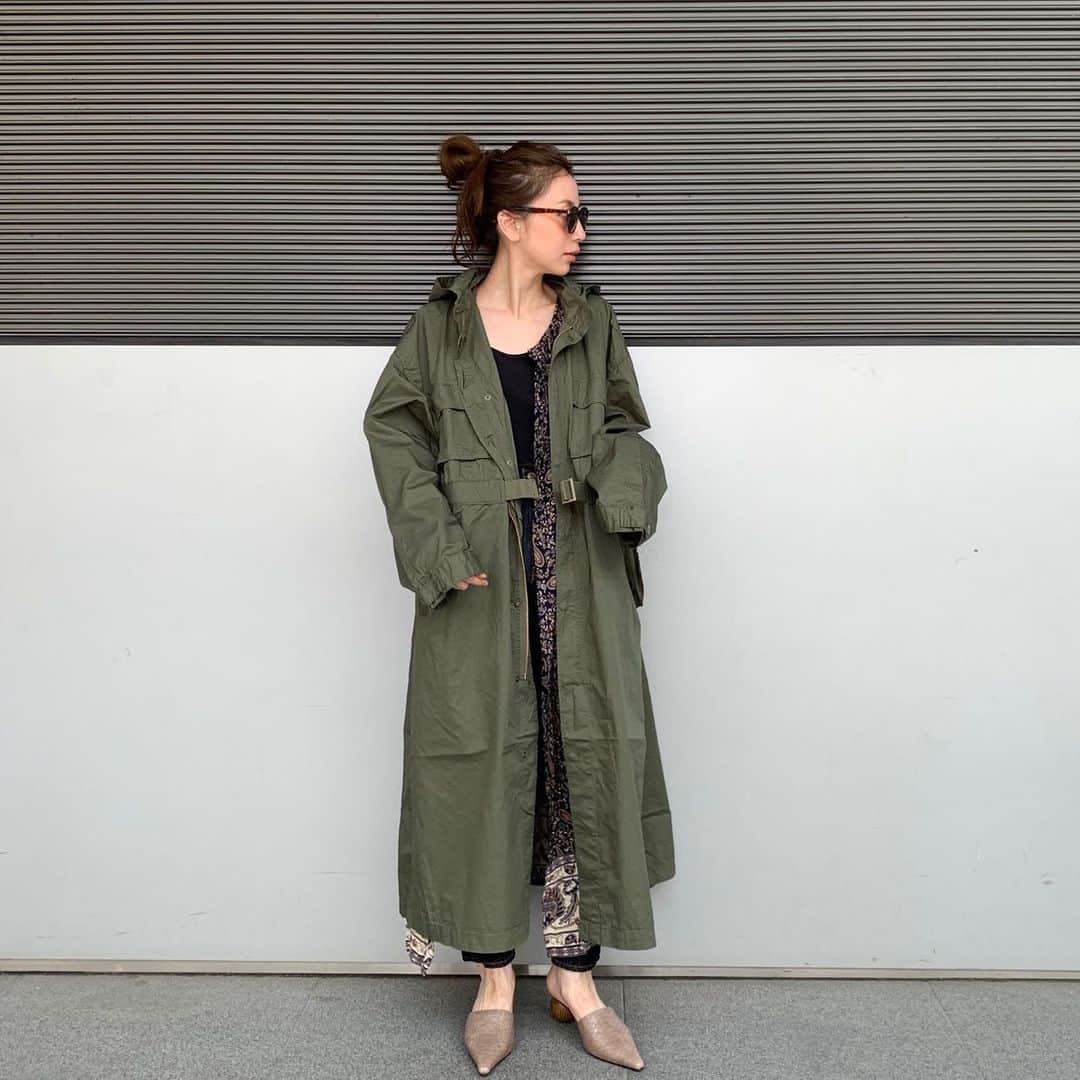 ungrid_minamiのインスタグラム：「. ボリュームあるかわいいミリタリーのアウター入荷しました♡ @ungrid_official @ungrid_staffsnap #Ungrid#アミュプラザ博多」