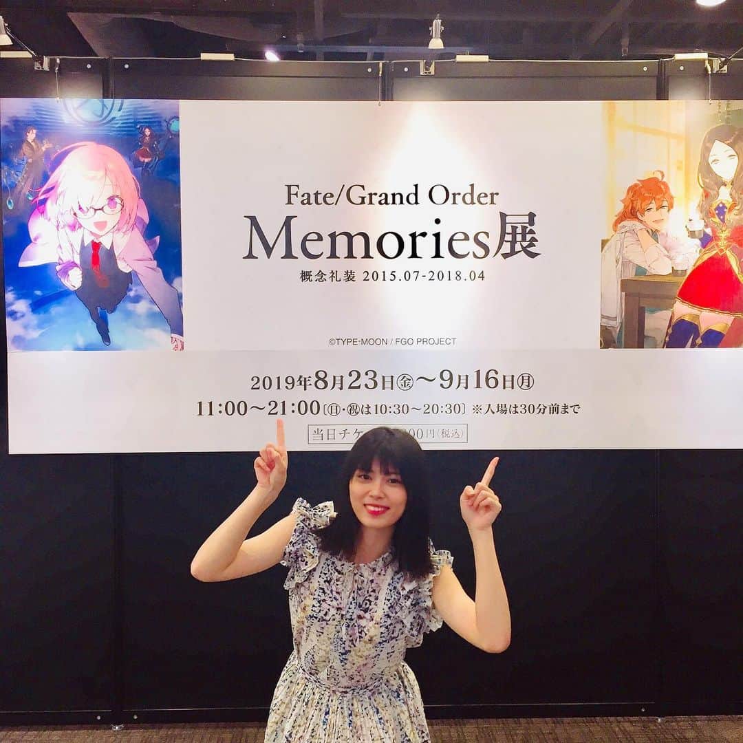 のインスタグラム：「・ ・ 今天去#有楽町 #丸井百貨 的 #FGO Memories展取材 展出概念禮裝的圖畫還有製作圖畫的步驟、還有遊戲裡未公開的圖畫等等，真的好佩服畫師們！！ 巧克力展區還有巧克力的味道！！！ 盡情期待漫人志的影片！！ 有人也在玩FGO的嗎～？在下面留言讓我知道吧！ ・ 今日は有楽町のマルイに FGO Memories 展に取材しに行きました！！ 完成の絵までステップやゲーム内で公開されてない絵など、 見所満載！！イラストレーターさん本当にすごい！！！素敵な絵をいっぱい！ バレンタインデーのチョコの展示コーナーなんと！！チョコの匂いがある！ 興味ある方やゲーム遊んでる方是非！ みんなもFGO遊んでる方いるかな〜😊下でコメントしてみてね！ ・ #fategrandorder #fate #施鈺萱 #漫人志 #Game #手遊 #Japan #有楽町マルイ #有楽町 #fgomemories展 #fgomemories」
