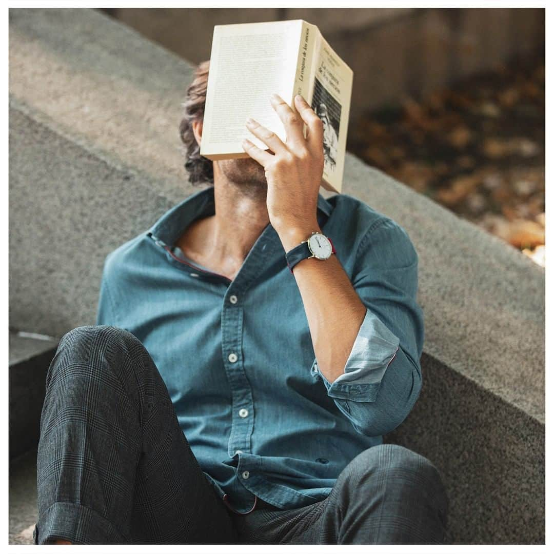 エルガンソさんのインスタグラム写真 - (エルガンソInstagram)「Nota mental: Leer al menos un libro al mes. #ElGanso #Fw19 #men *Clemente Cebrián, Co-FEO ______________________________________ Note to self: read at least one book a month #ElGanso #FW19 #men」8月23日 21時30分 - elgansoinsta