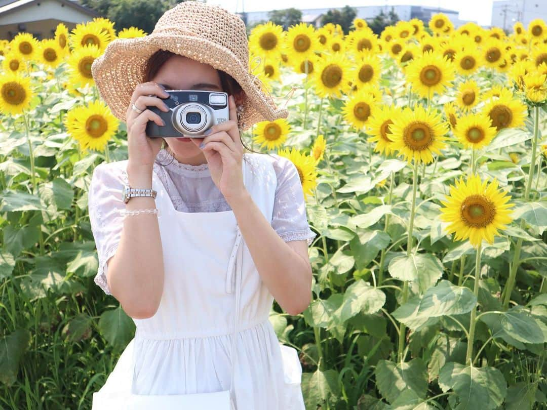 森高愛さんのインスタグラム写真 - (森高愛Instagram)「#film . プロフィール画像のアザーカット☺︎ フィルム早く使い切って現像に行きたいなぁ🥺💭 明日も稽古💪頑張ります☺️ おやすみなさい💤」8月23日 21時30分 - ai_moritaka_official