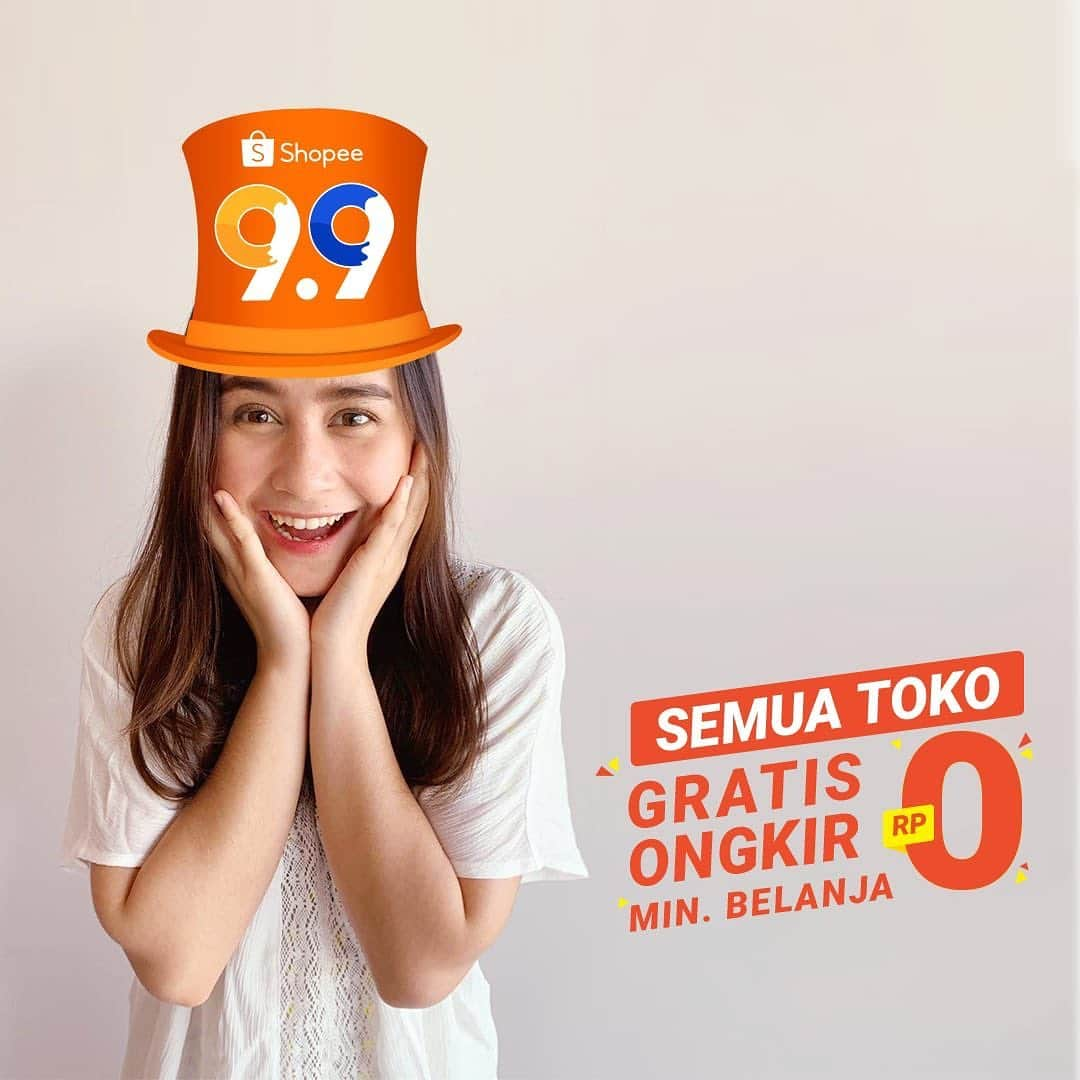 Prilly Latuconsinaさんのインスタグラム写真 - (Prilly LatuconsinaInstagram)「GIVEAWAY ALERT!!! . Di @shopee_id lagi ada GRATIS ONGKIR lhoo…. #Shopee99SuperShoppingDay di #ShopeeID ngijinin kita belanja sepuasnya dan gak usah mikirin ongkir lagi, karena gratis ongkir tanpa ada minimum belanja!!! . . Mau dapet Smartphone gratis juga?  Caranya gampang:  1. Like dan comment sebanyak-banyaknya di postingan ini  2. Follow dan subscribe sosial media Shopee: Instagram @shopee_id, Facebook @ShopeeID, Youtube: Shopee Indonesia, dan Twitter @ShopeeID 3. Tag 3 teman kamu di kolom komentar dan tuliskan alasan kenapa kalian harus menang! 4. Sertakan hashtag #ShopeeID99 #Shopee99SuperShoppingDay . Akan ada 10 pemenang yang diundi pada akhir bulan September. Pemenang akan diumumkan melalui DM langsung dari @shopee_id . Good luck guys! #Shopee99SuperShoppingDayID」8月23日 21時33分 - prillylatuconsina96