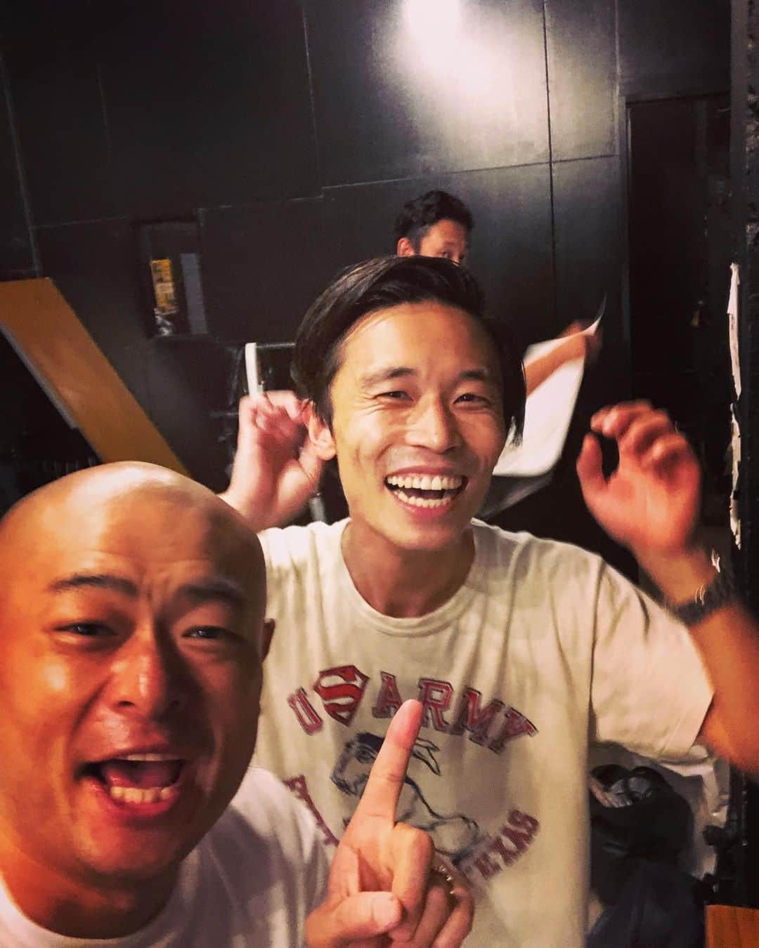 あばれる君さんのインスタグラム写真 - (あばれる君Instagram)「カミナリ新ネタライブにゲスト参戦させてもらいました‼︎半端じゃない盛り上がりでした‼︎ありがとうございました‼︎」8月23日 21時40分 - abarerukun